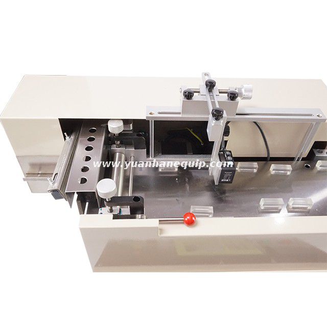 High Speed Clothing Label Cutting Machine with Cold & Hot Knives