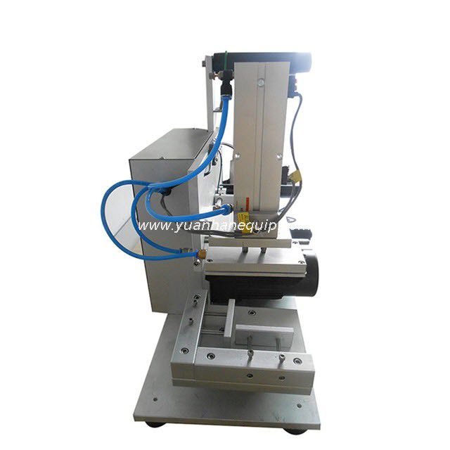 Label Applicator for Flat Surfaces