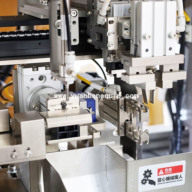 Fully Automatic Single-head Crimping and Housing Inserting Machine