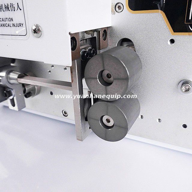 Automatic Multi-core Flat Cable Slitting and Stripping Machine